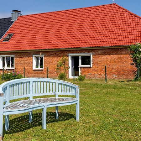 Snug Holiday Home in Divitz-Spoldershagen near Skydiving Eksteriør billede